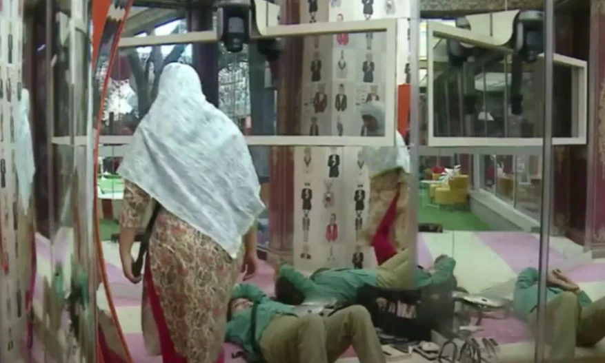 Gori Nagori in Hijab Photo