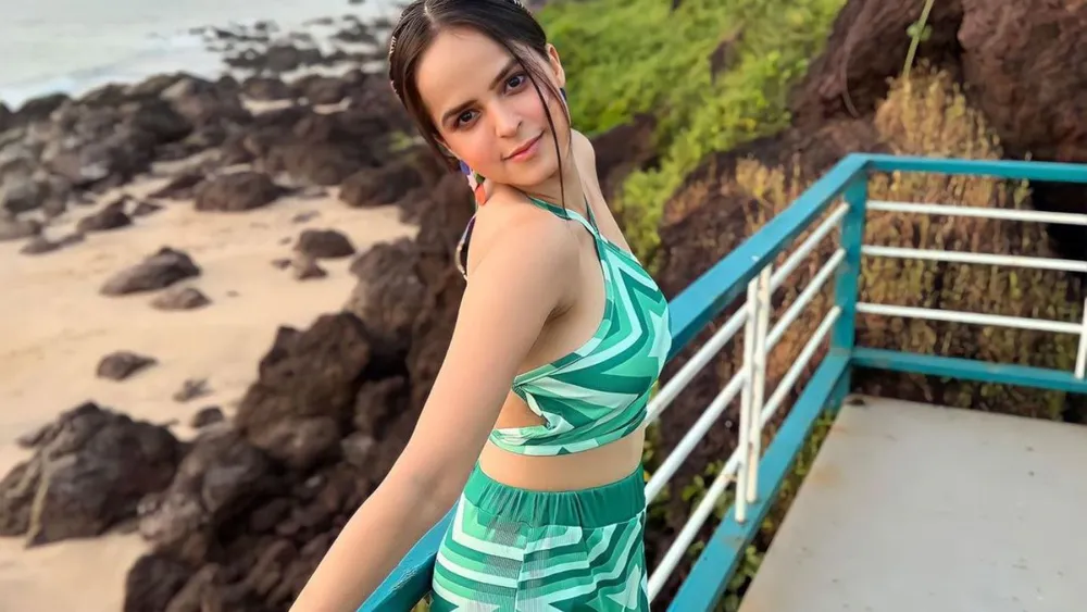 Palak Sindhwani In Green Bralette