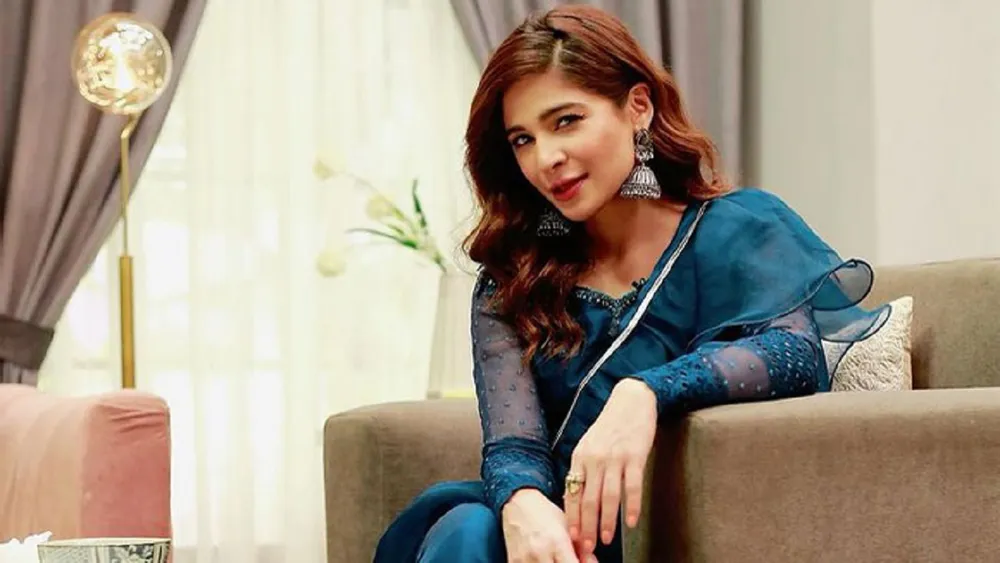 Shoaib Malik And Ayesha Omar Closeness
