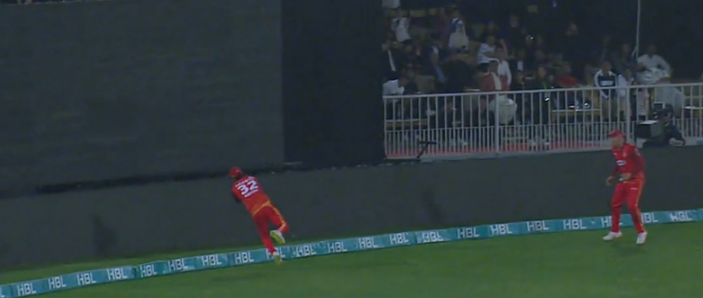 Hasan Ali Took A Flying Catch