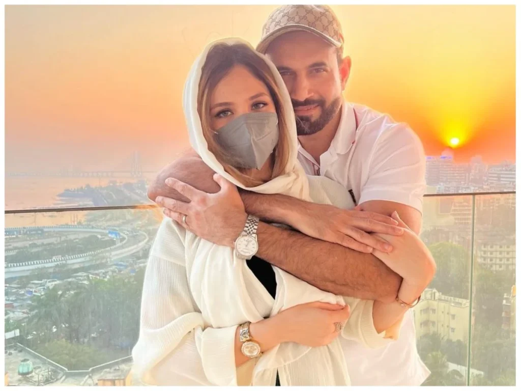 Irfan Pathan Wife, Safa Baig, In Mask