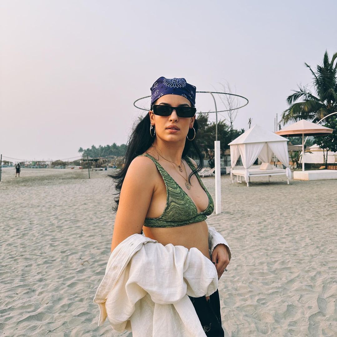 Natasa Stankovic In Green Bikini Pics Look